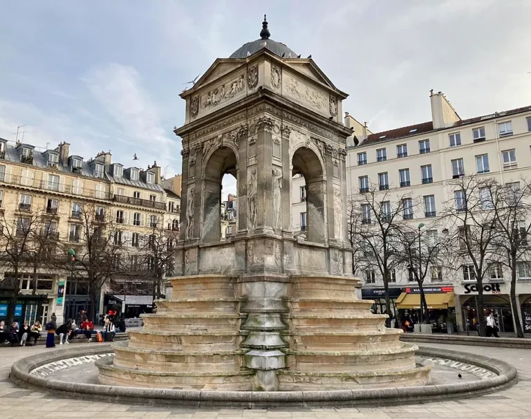 Paris 1er arrondissement fontaine des innocents